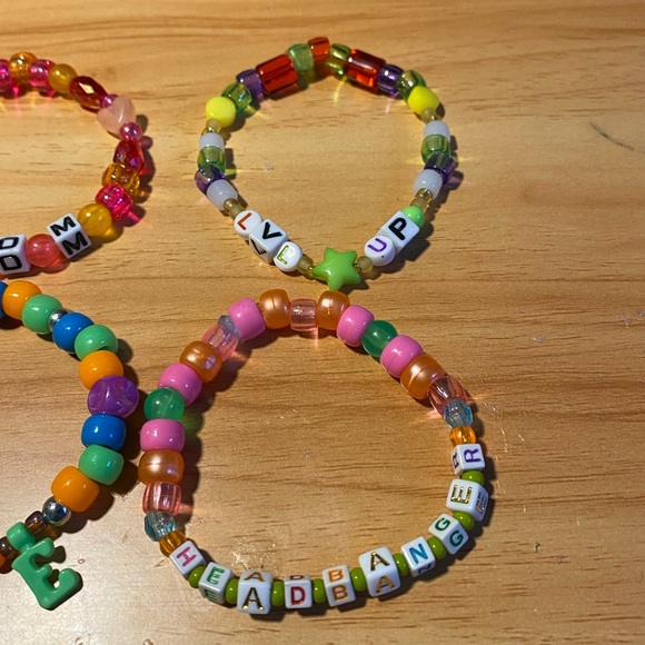 Rave / Festi Kandi Bracelet 6 Pack - Picture 4 of 4